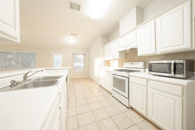 Building Photo - 3803 Top Rock Ln