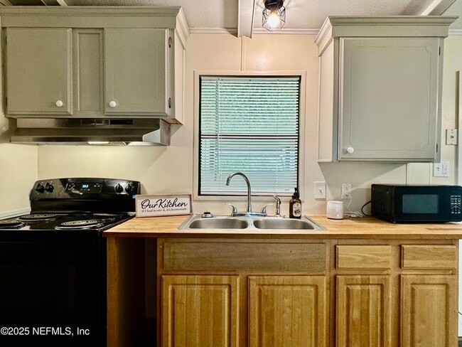 Building Photo - 13716 John Williams Rd