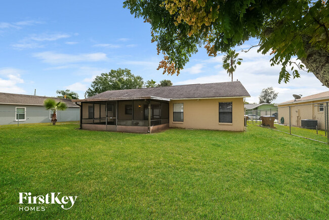 Building Photo - 267 Magellan Dr