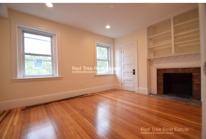 Building Photo - 1616 Beacon St