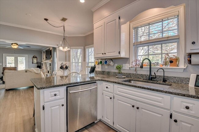 Building Photo - 4441 McManus Ct