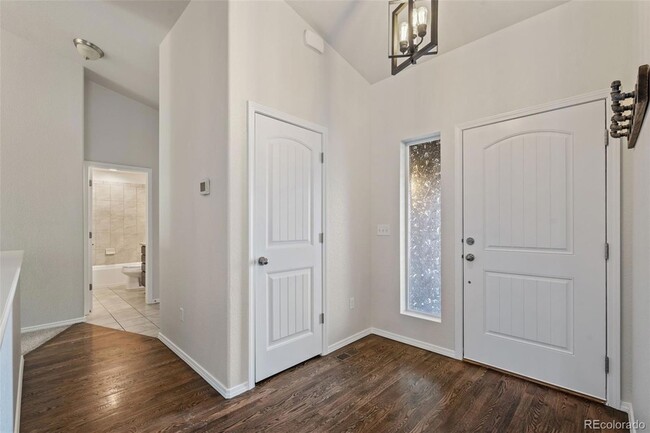 Building Photo - 2556 Hannah Ridge Dr