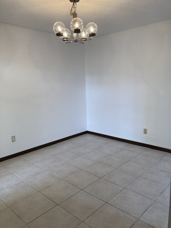 Building Photo - Indialantic Townhouse