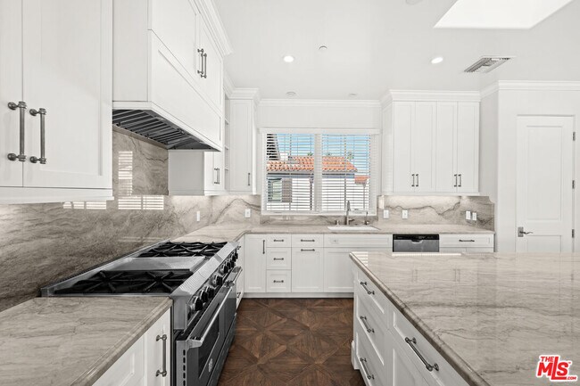 Building Photo - 201c Avenue A