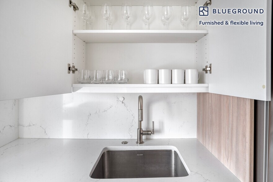 Building Photo - 101 West End Ave