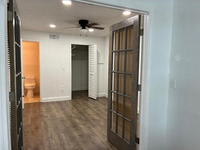 Building Photo - 5701 Gatlin Ave