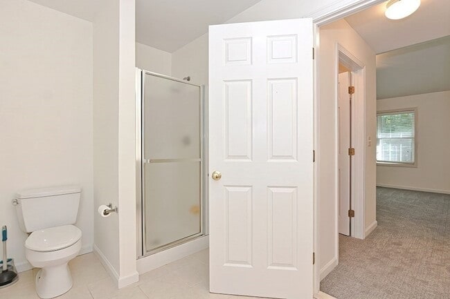 Building Photo - 123 Lordvale Blvd