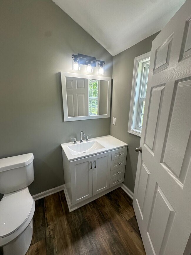 Building Photo - Tiny Home - MOVE IN SPECIAL