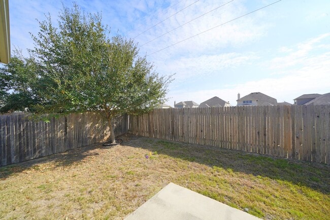Building Photo - Beautiful home now available in the coveted Riata subdivision of Schertz, TX! Realtor Commission:...