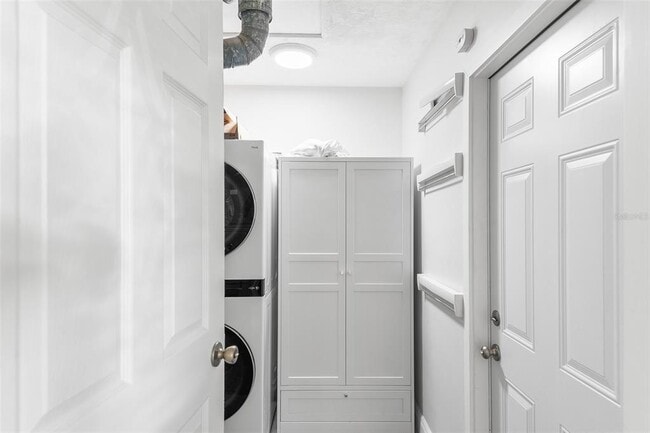 Building Photo - 1455 54th Ave NE