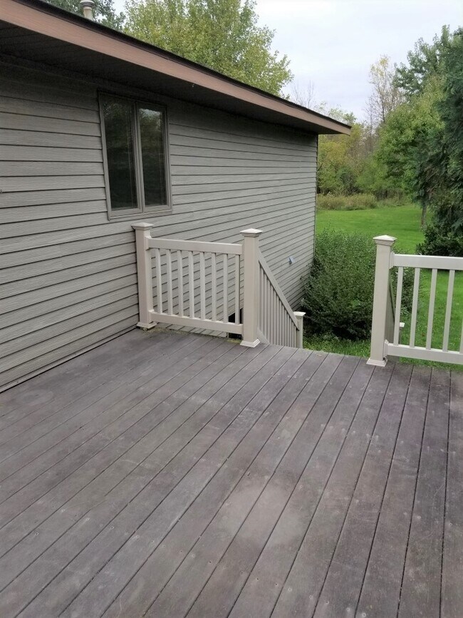 Building Photo - 502 Prairie Ln