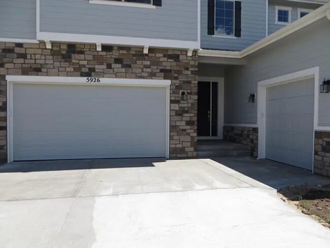 Building Photo - Large 5-Bed, 4-Bath Home in Kechter Farm Neighborhood - New Photos Coming Soon!