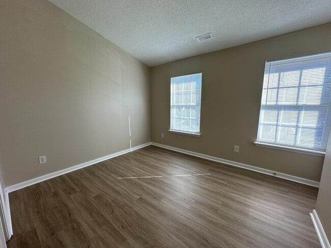 Building Photo - 12346 Hennigan Pl Ln