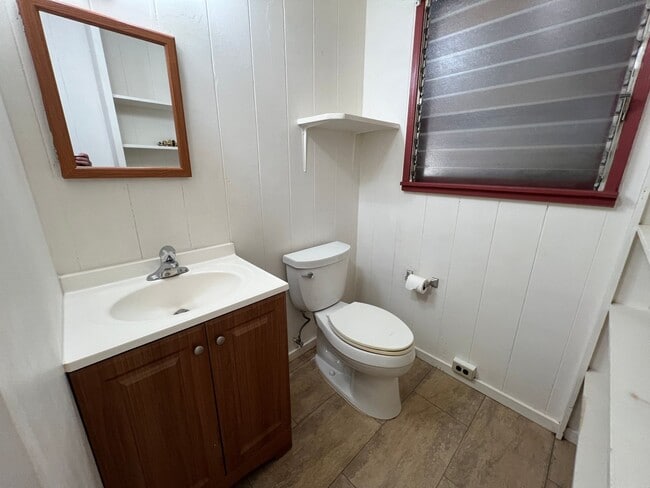 Building Photo - Charming 3-Bedroom Home with Bonus Room – ...