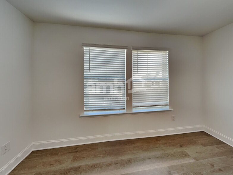 Building Photo - 3513 Jefferson Cor Ln