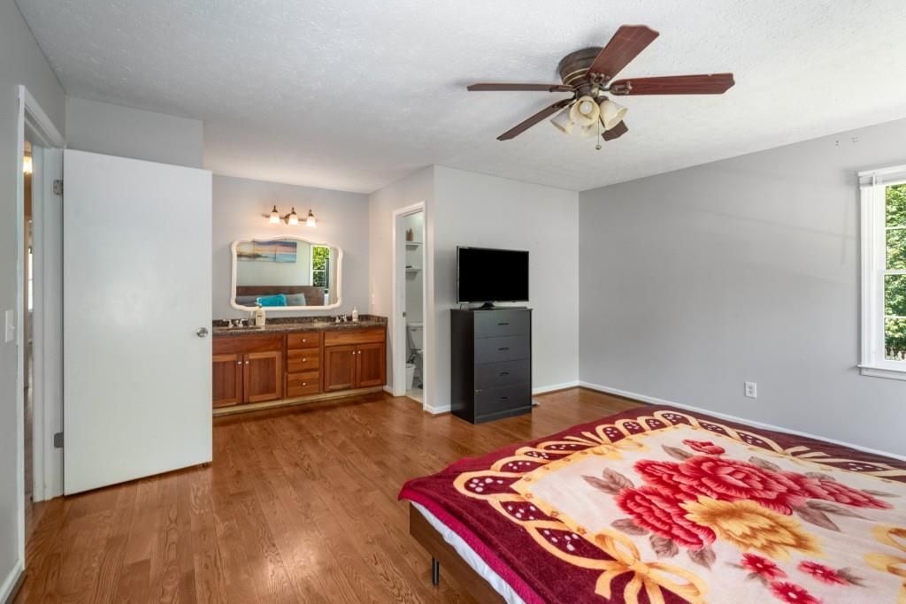 Building Photo - 2795 Bentwood Dr