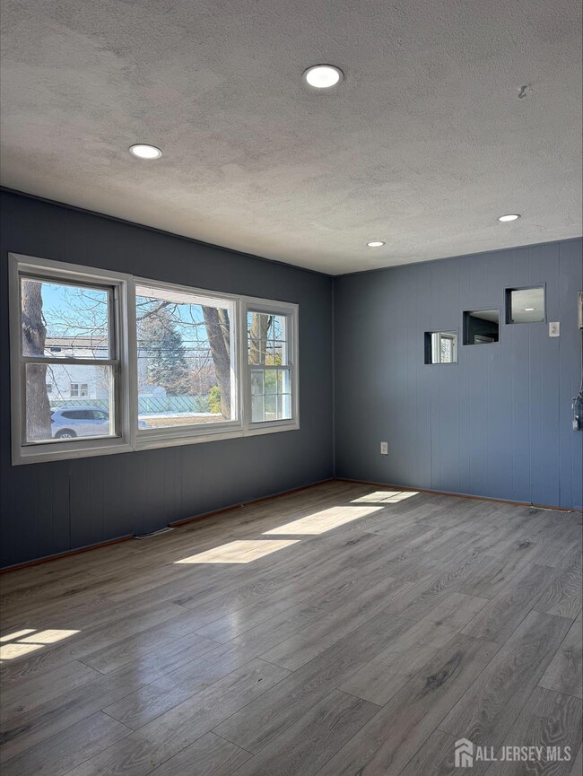 Building Photo - 1211 Stelton Rd