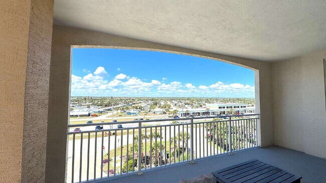 Building Photo - 1425 Ocean Shore Blvd