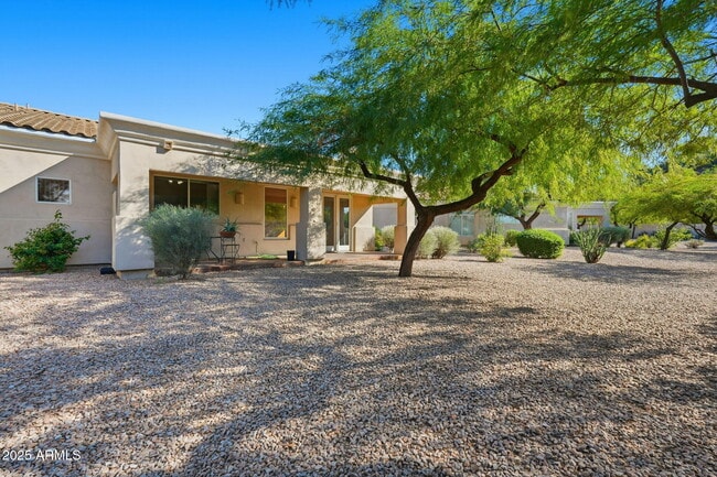 Building Photo - 1747 E Northern Ave