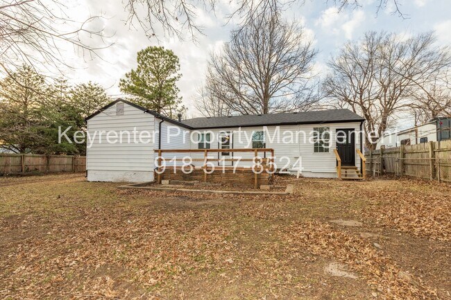 Building Photo - Beautiful 3 bedroom 1 bath, Available Now!
