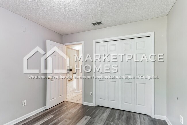 Building Photo - 508 N Bridgestone Ave