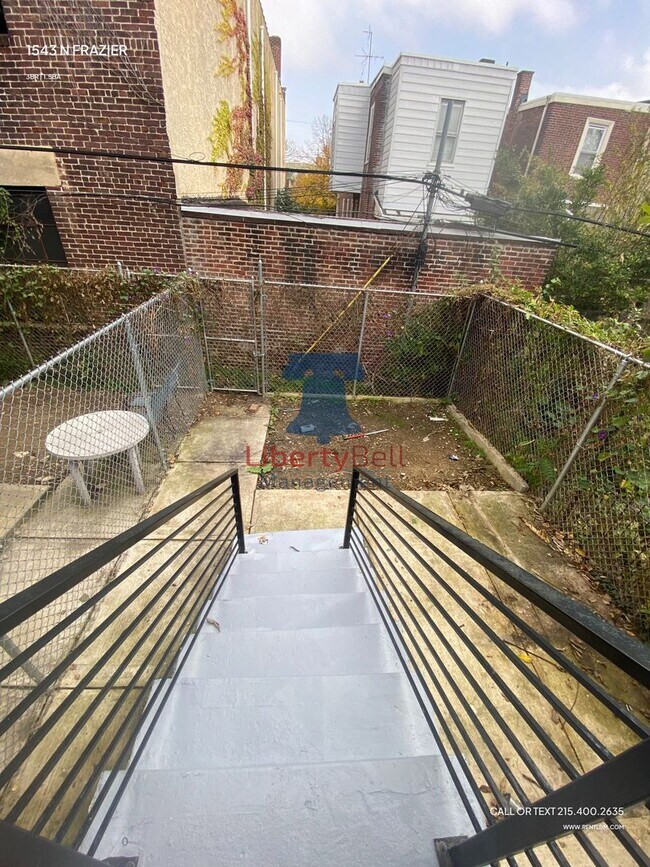 Building Photo - 1543 N Frazier St