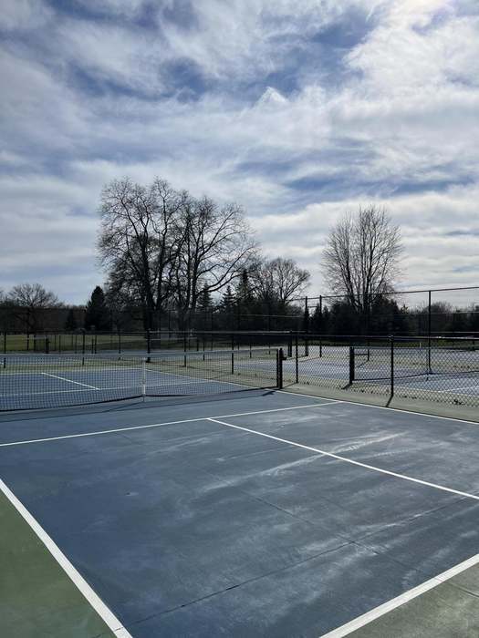 Building Photo - 422 W Melody Ave