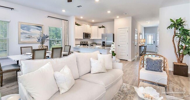 Building Photo - 3 Egret Ave