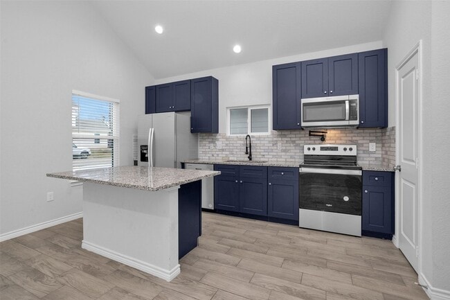 Building Photo - 16426 Eastchase St