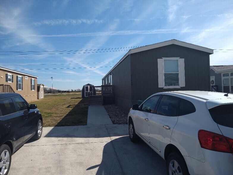 Building Photo - 14409 Whisper Rill Ln