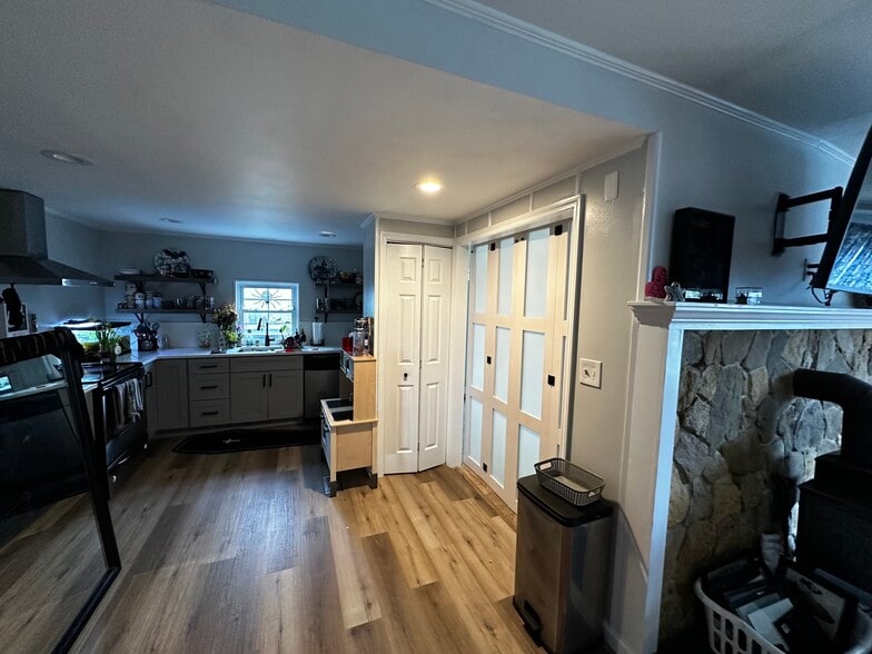 Farmhouse style sliding privacy doors to bonus space - 5 Greenwich Dr