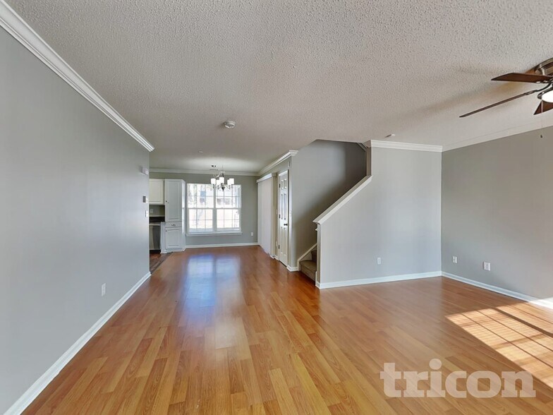 Building Photo - 124 Grayland Rd
