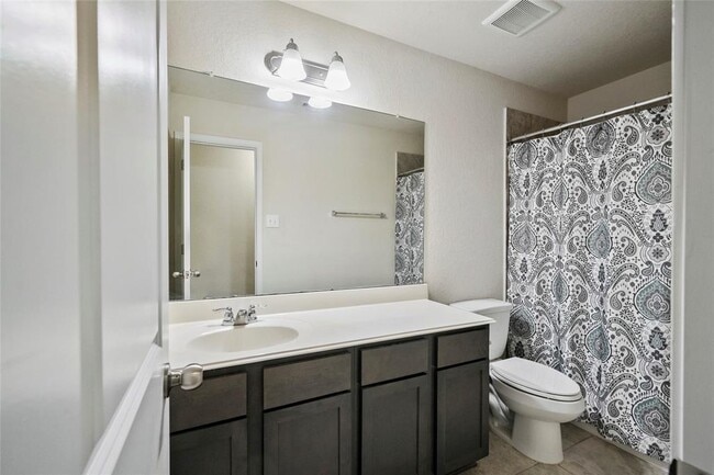 Building Photo - 2520 Quartz Trail