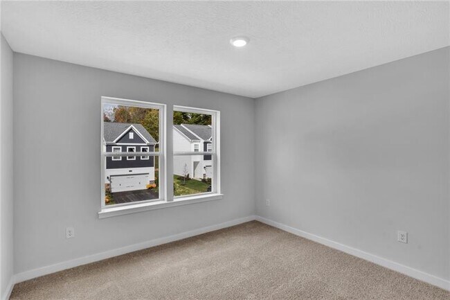 Building Photo - 126 Scotland Ln