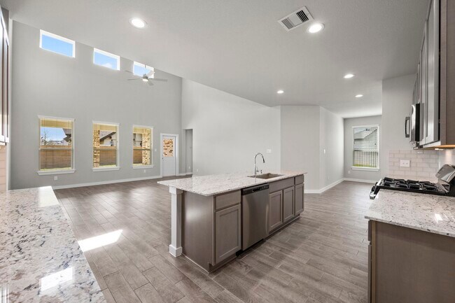 Building Photo - 32407 Hamilton Crest Dr