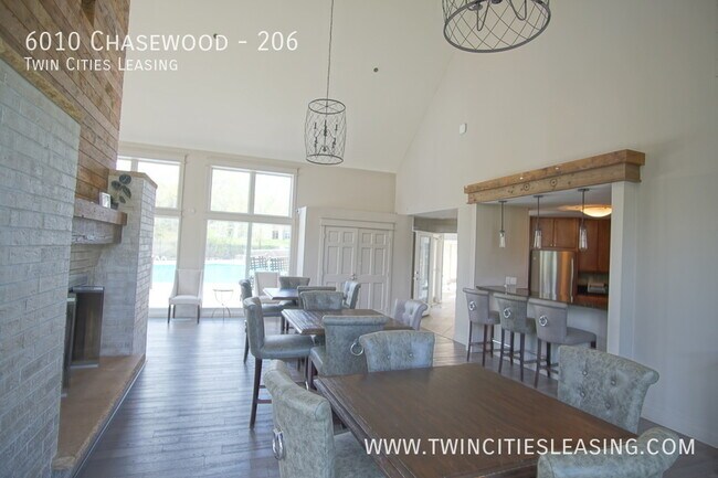 Building Photo - 6010 Chasewood Pkwy