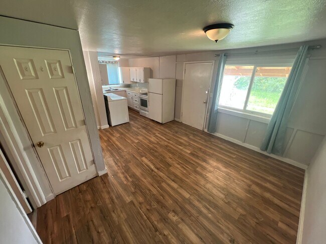 Building Photo - Cleveland