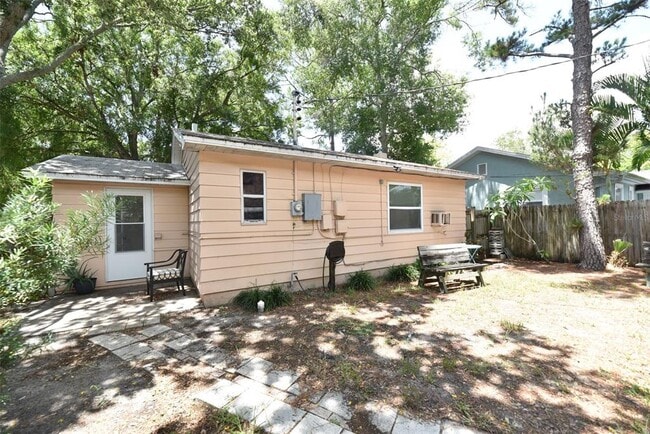 Building Photo - 761 51st Ave N