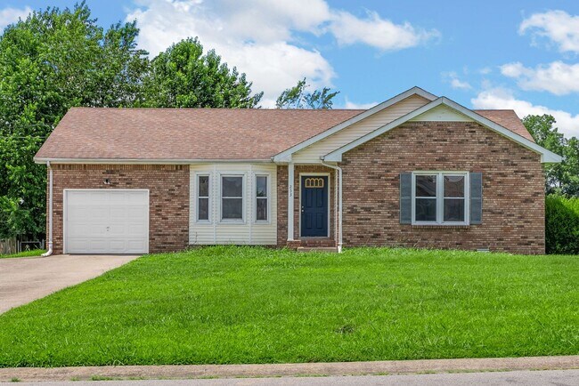Building Photo - 3 Bedroom Pet Friendly Home For Rent Near 101st Parkway!