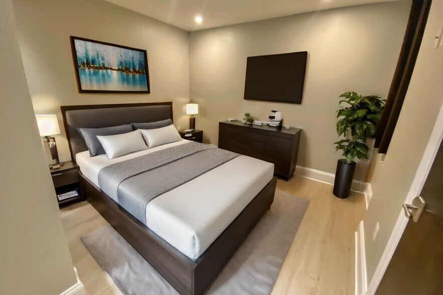 AI sample staging - 2298 Champlain St NW