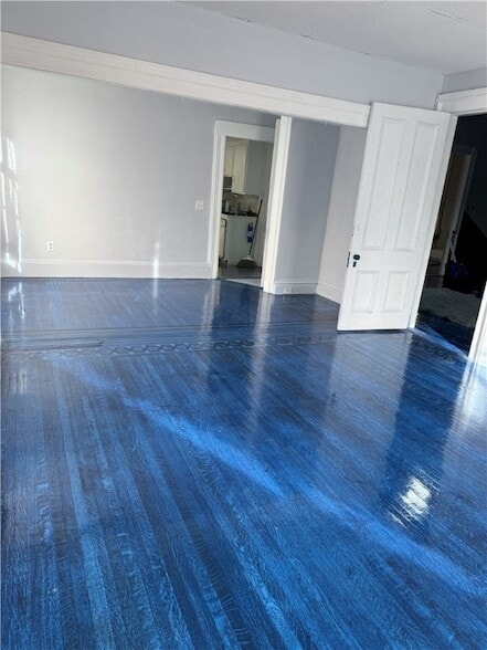 Building Photo - 20 Elm St