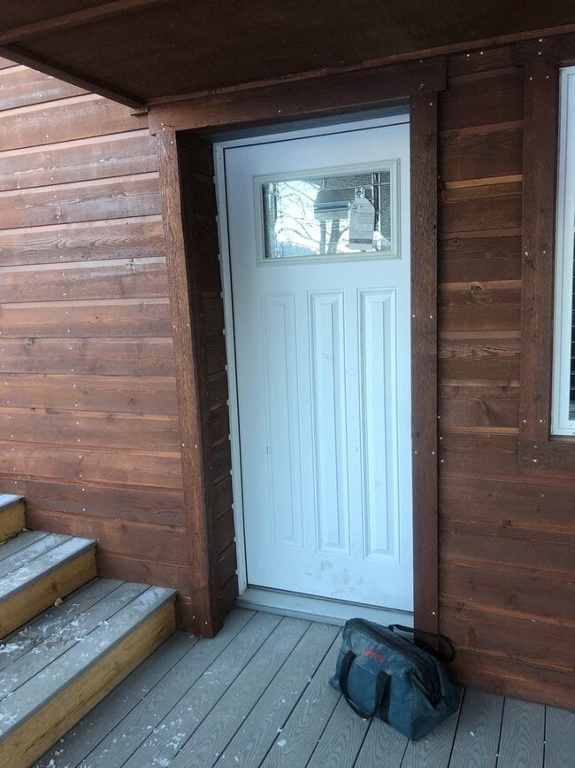 Building Photo - 2 BR Walkout Basement Apartment in Victor, ID