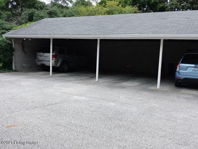 Building Photo - 248 Chenoweth Ln