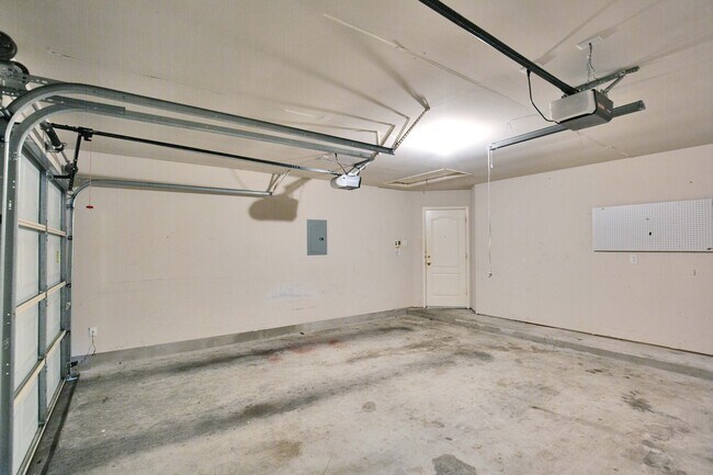Building Photo - 11520 Day Camp Ln