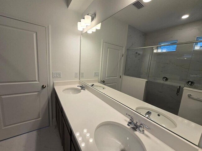Building Photo - 2303 Juniper Berry Dr