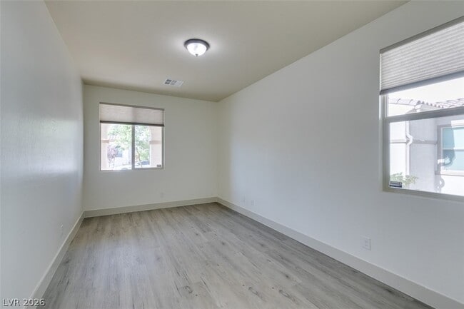 Building Photo - 9009 Janice Glen Ave