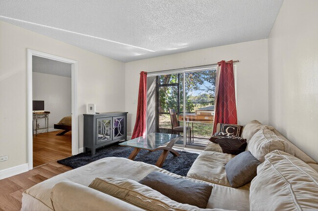 Building Photo - 7820 S Colony Cir