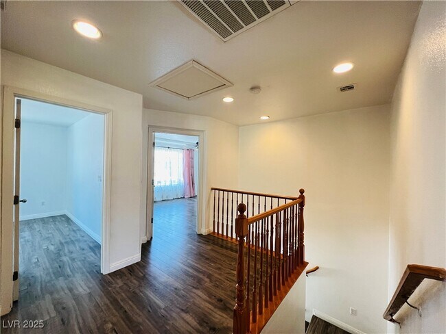 Building Photo - 9110 Iron Cactus Ave