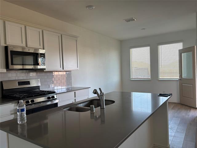 Building Photo - 5748 Morvich Dr