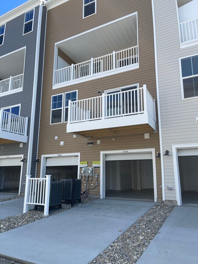 Building Photo - 9282 Magellan Pky